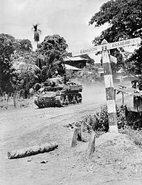 圖 1945年4月，英軍坦克開入仰光，正式宣告盟軍成功收復緬甸（shorturl.at/gijyC）