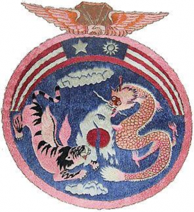 圖三 中美空軍混合團的隊徽（來源：維基百科）