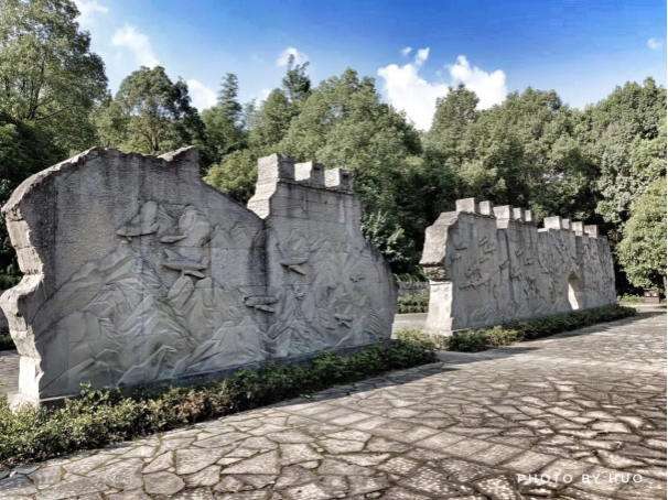  圖五 空軍抗戰紀念園浮雕牆 。